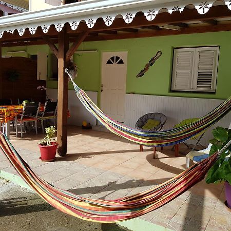 Bel Appartement - Proche Des Plages De Sainte Anne Zewnętrze zdjęcie